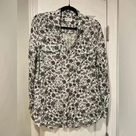 Gap Soft Boyfriend Fit Back White Floral Collared Button Down Pockets Size S - Picture 1 of 12